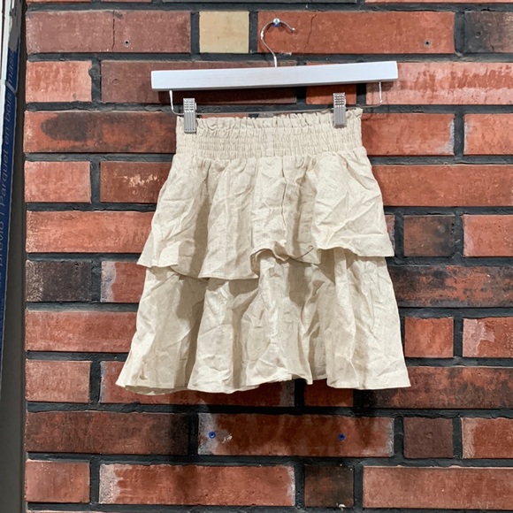 Princess Polly mini skirts - Picture 3 of 9